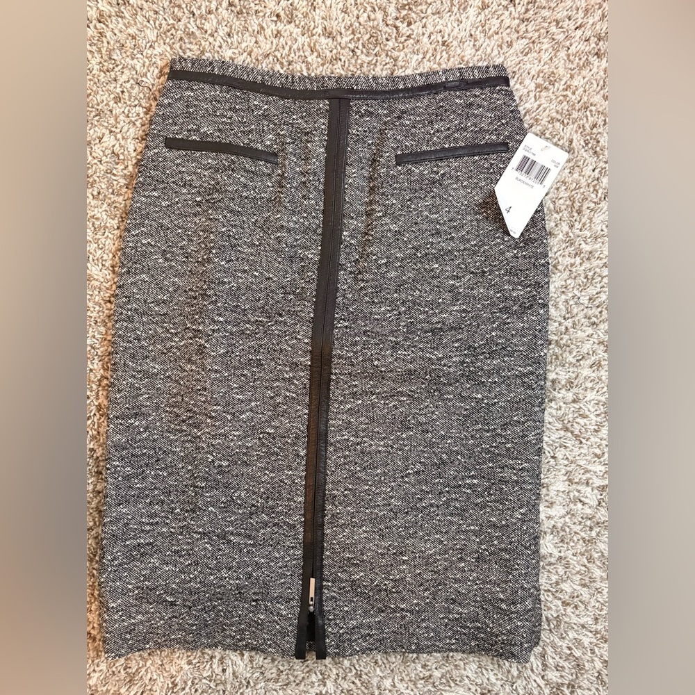 Dana Buchman Grey Black Tweed Pencil Skirt with Front Zip